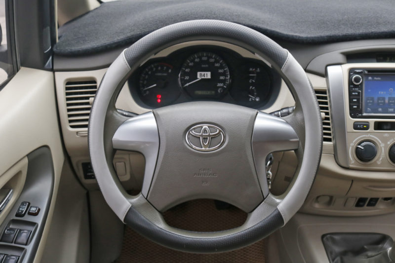 Toyota Innova E 2.0MT 2014 - 15