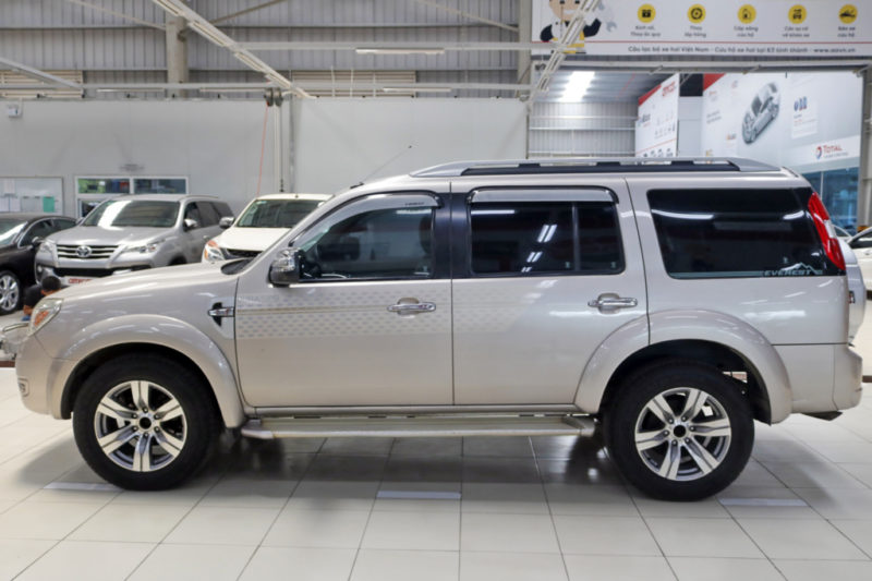 Ford Everest 2010 25L 4x2 MT