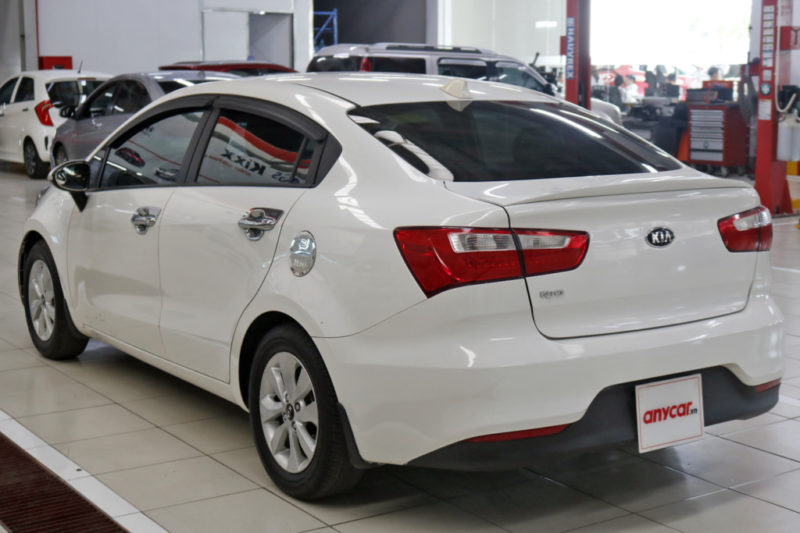 Kia Rio 1.4AT 2016 - 6