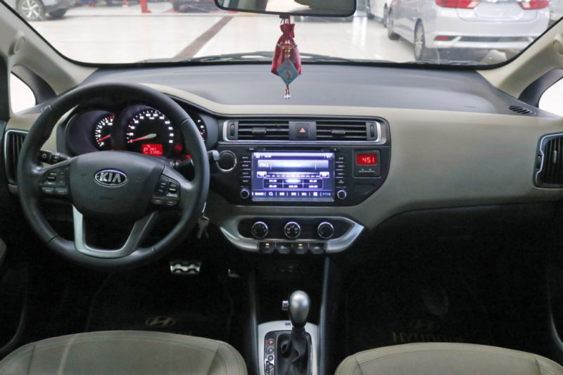 Kia Rio 1.4AT 2016 - 12