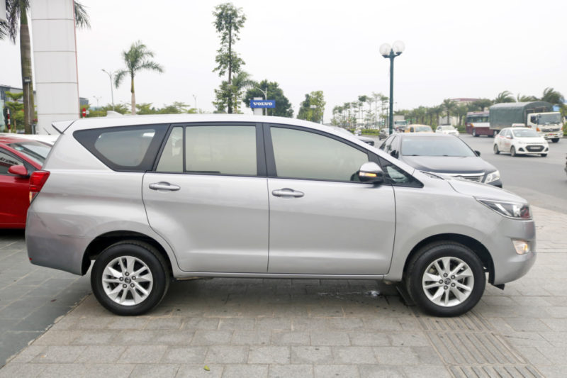 Toyota Innova E 2.0MT 2016 - 8