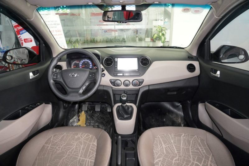 Hyundai i10 Sedan 1.2MT 2018 - 17