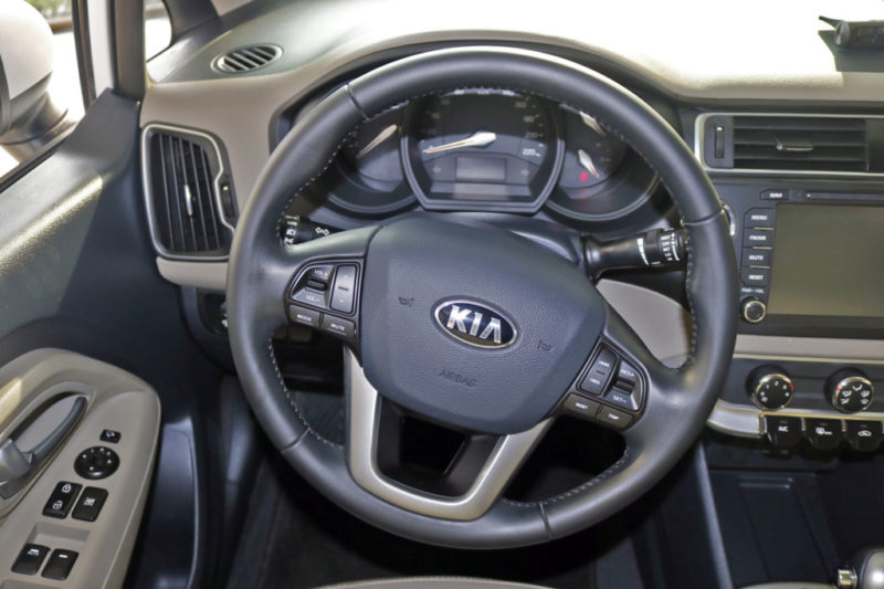 Kia Rio 1.4AT 2016 - 13