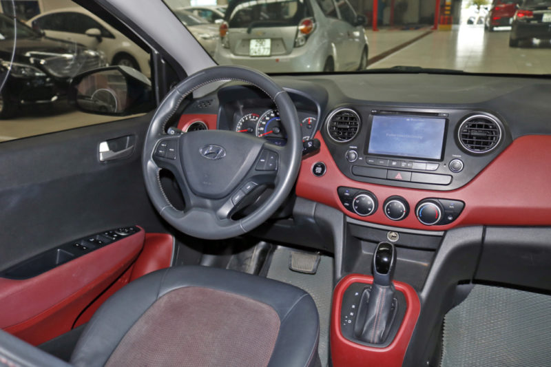 Hyundai i10 Hatchback 1.2AT 2016 - 14