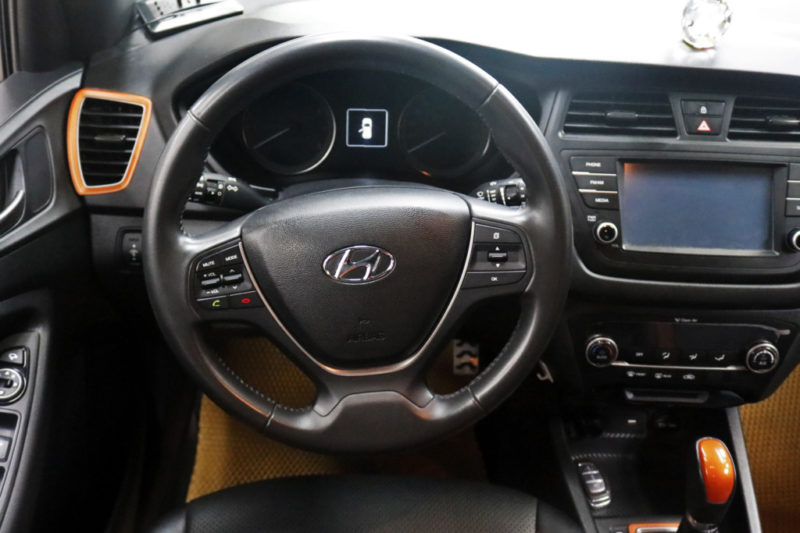 Hyundai i20 Active 1.4AT 2017 - 13