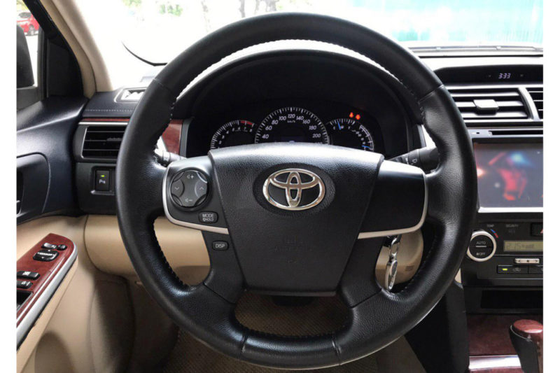 Toyota Camry E 2.0AT 2013 - 7