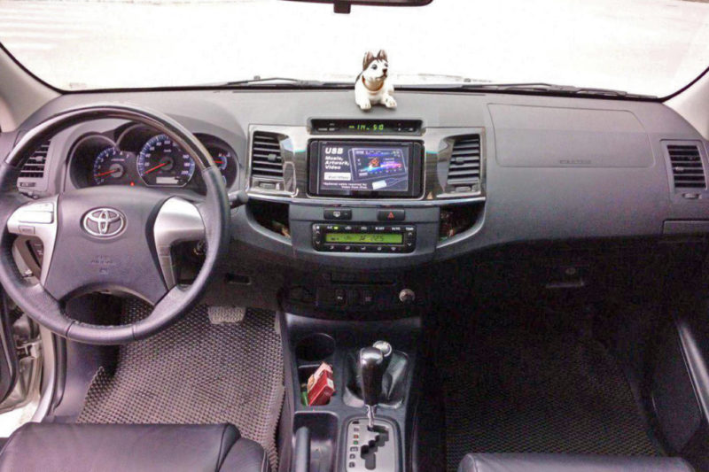 Toyota Fortuner 2.7AT 2014 - 6