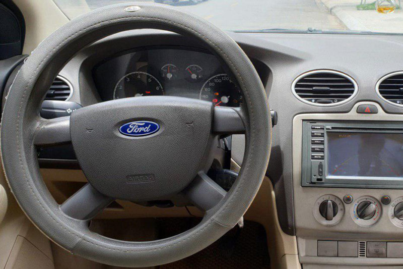 Ford Focus 1.8MT 2009 - 8