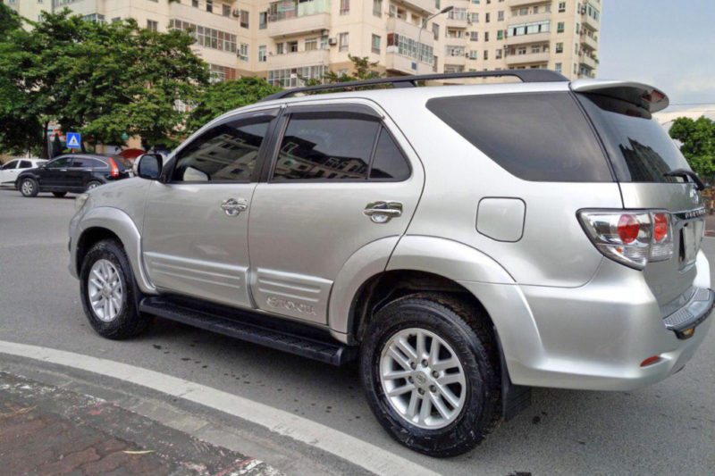 Toyota Fortuner 2.7AT 2014 - 3