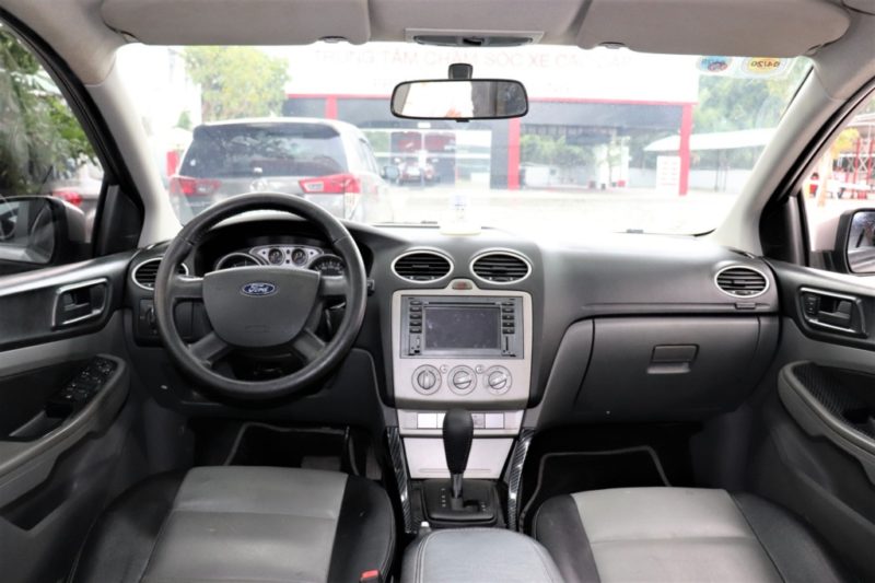 2010 Ford Focus Reviews Insights and Specs  CARFAX