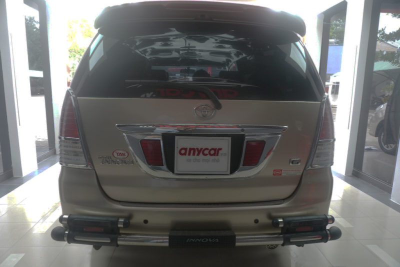 Toyota Innova 2.0MT 2012 - 3