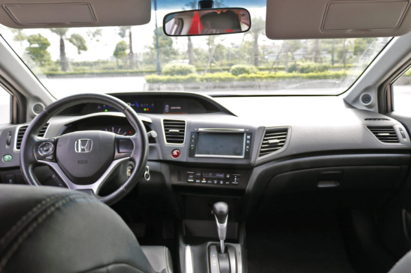 Honda Civic 2.0AT 2015 - 11