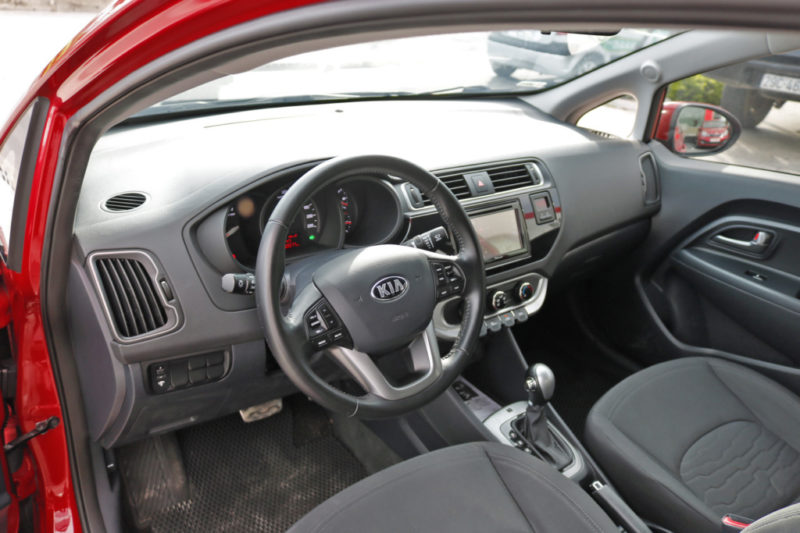 Kia Rio 1.4AT 2015 - 11