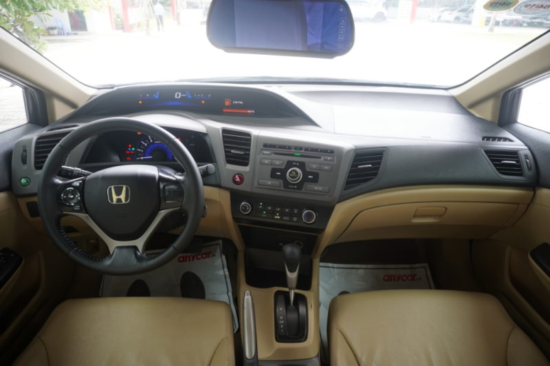 Honda Civic 1.8AT 2012 - 19