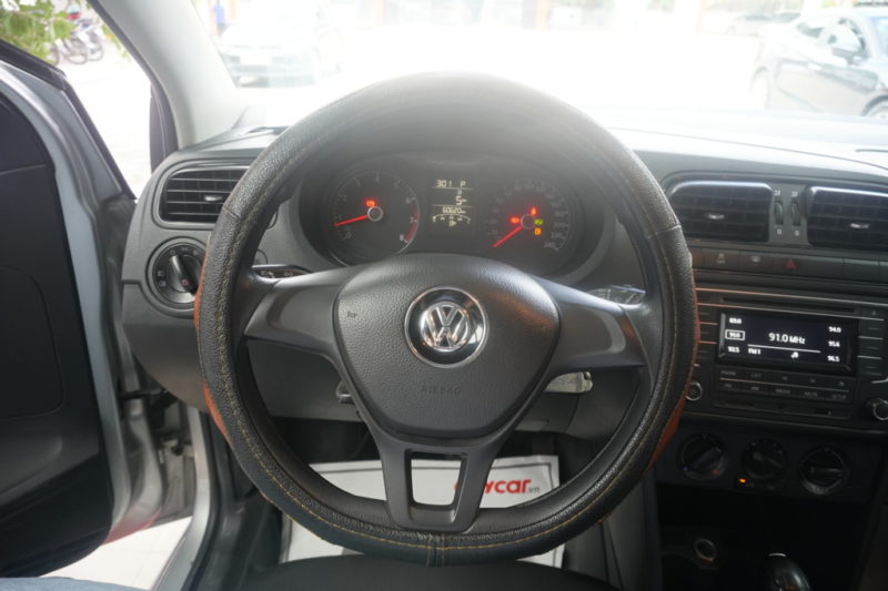 Volkswagen Polo 1.6AT 2016 - 13