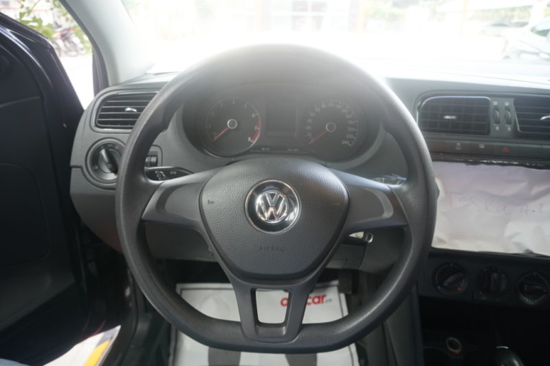 Volkswagen Polo 1.6AT 2016 - 10