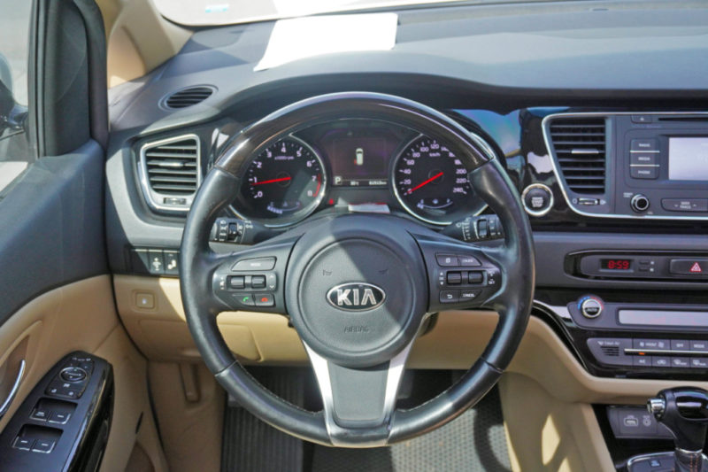 Kia Sedona 3.3AT 2015 - 13