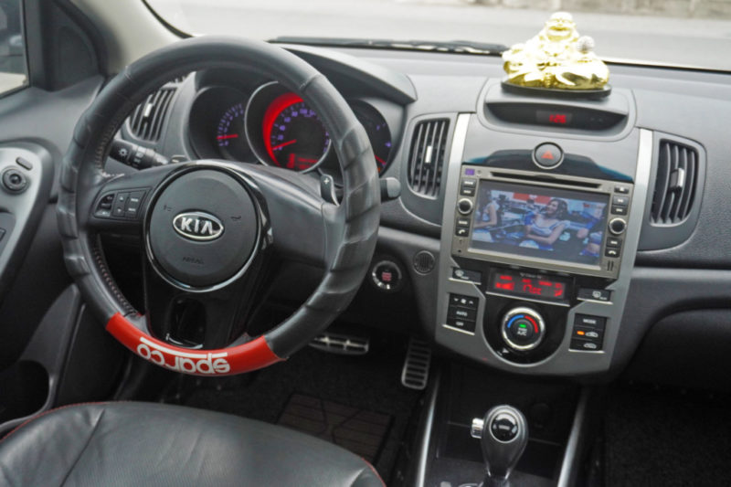 Kia Forte SX 1.6AT 2013 - 12