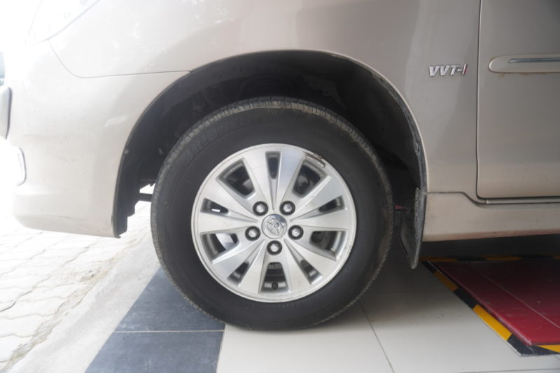 Toyota Innova 2.0MT 2012 - 6