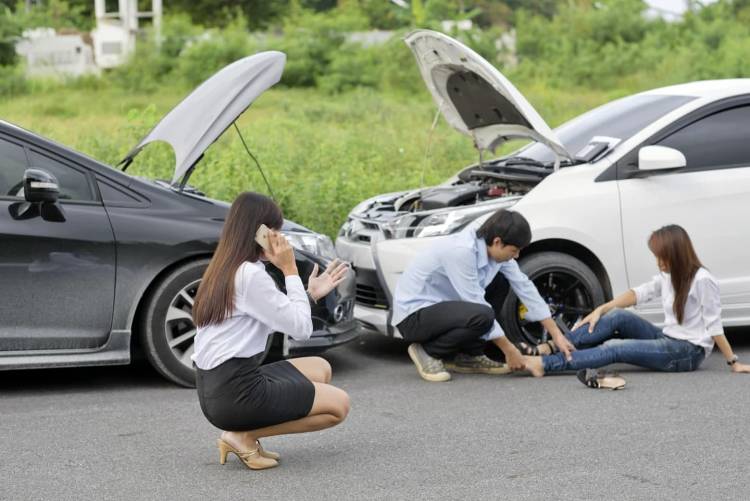 Nên mua bảo hiểm nào cho ô tô - 2