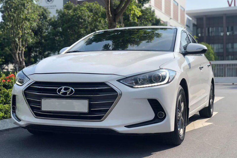 Đánh giá Hyundai Elantra 2016 phiên bản 20AT