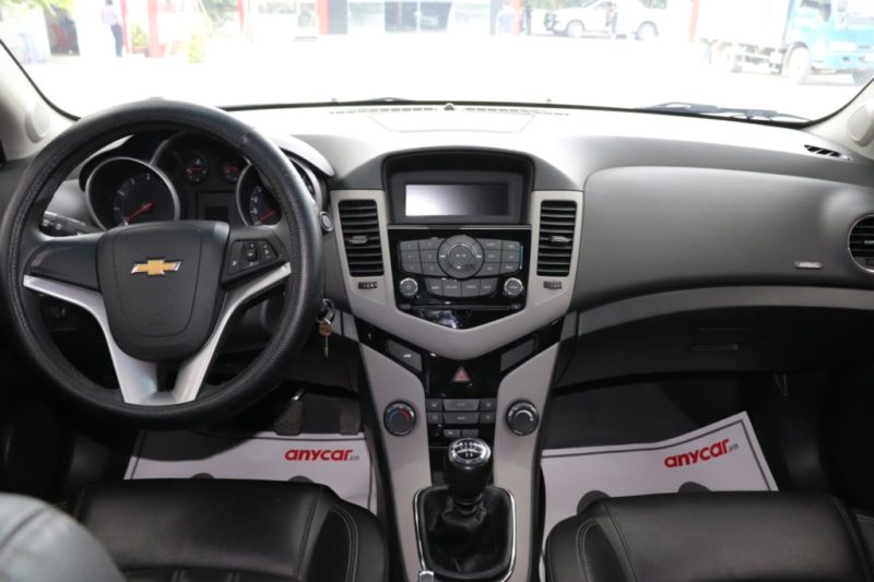 Chevrolet Cruze 1.6MT 2017 - 12