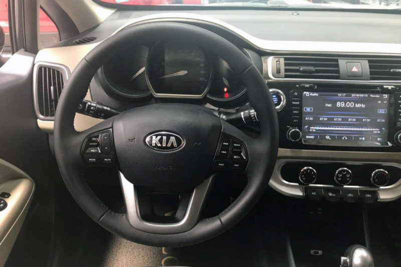 Kia Rio 1.4AT 2015 - 3