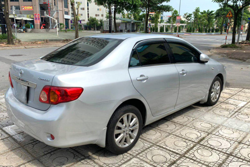 Toyota Corolla 1.6AT 2010 - 6