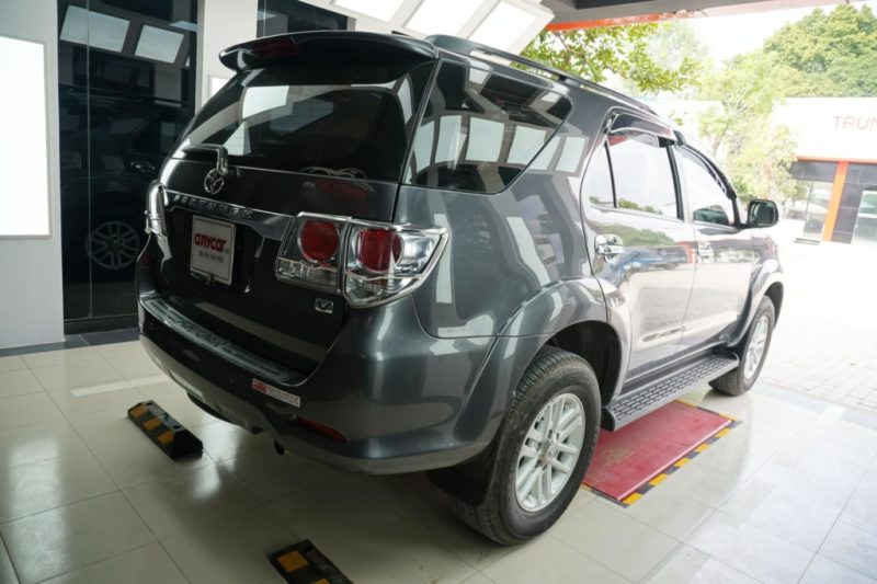 Toyota Fortuner V 4x2 2.7AT 2013 - 4