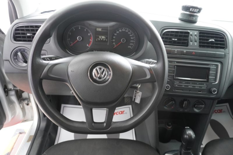 Volkswagen Polo 1.6AT 2016 - 14