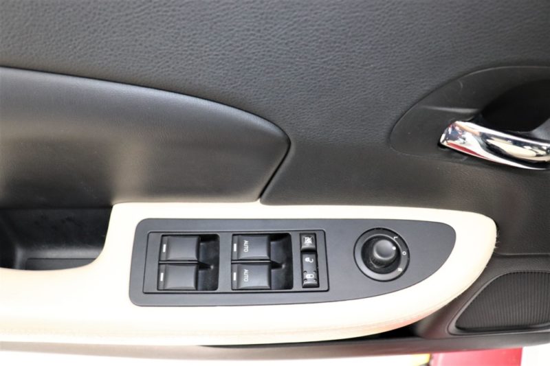 Chrysler Limiter 2.4AT 2011 - 10