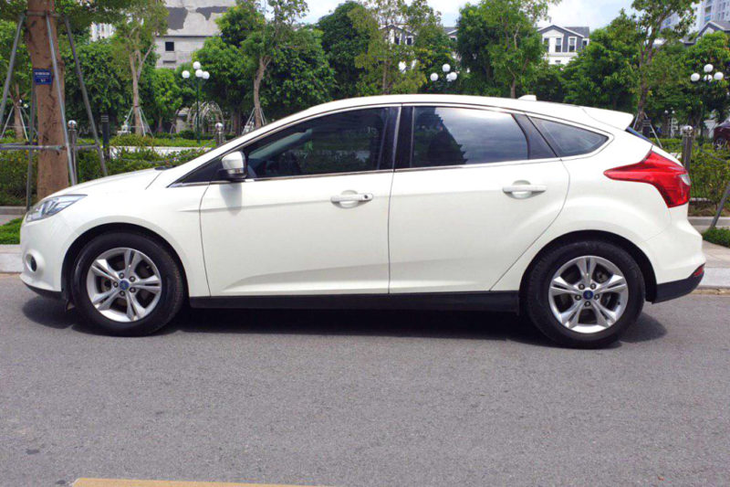 Ra mắt Ford Focus 2015 phiên bản sedan  Báo Dân trí