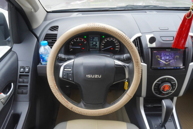 Isuzu D Max 2.5AT 2016 - 11