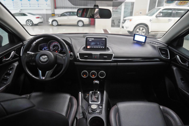 Mazda 3 1.5AT 2016 - 13