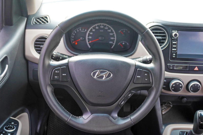 Hyundai i10 Hatchback 1.0AT 2016 - 12