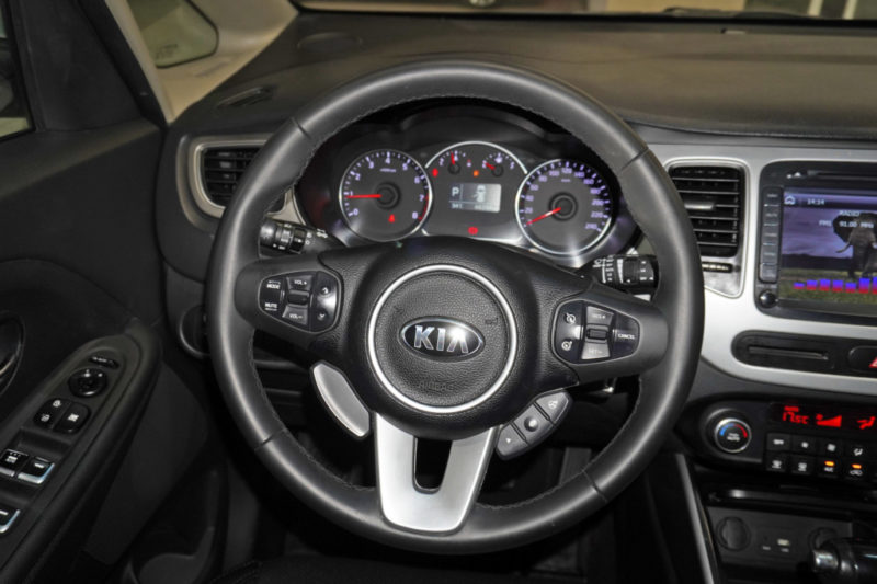 Kia Rondo 2.0AT 2015 - 12