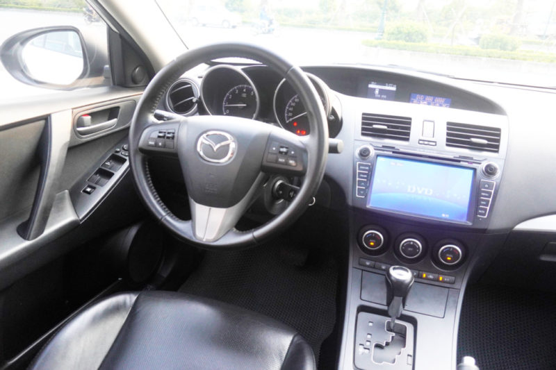 Mazda 3 1.6AT 2014 - 13