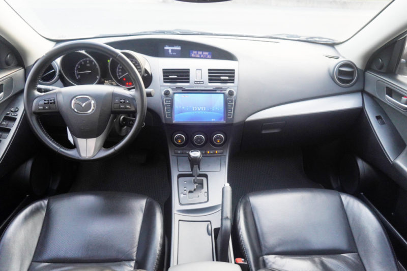 Mazda 3 1.6AT 2014 - 11