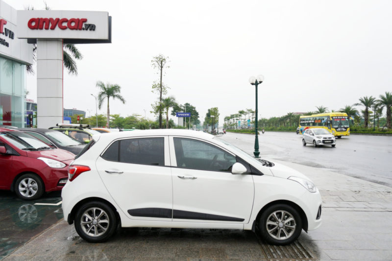 Hyundai i10 Hatchback 1.2AT 2016 - 8