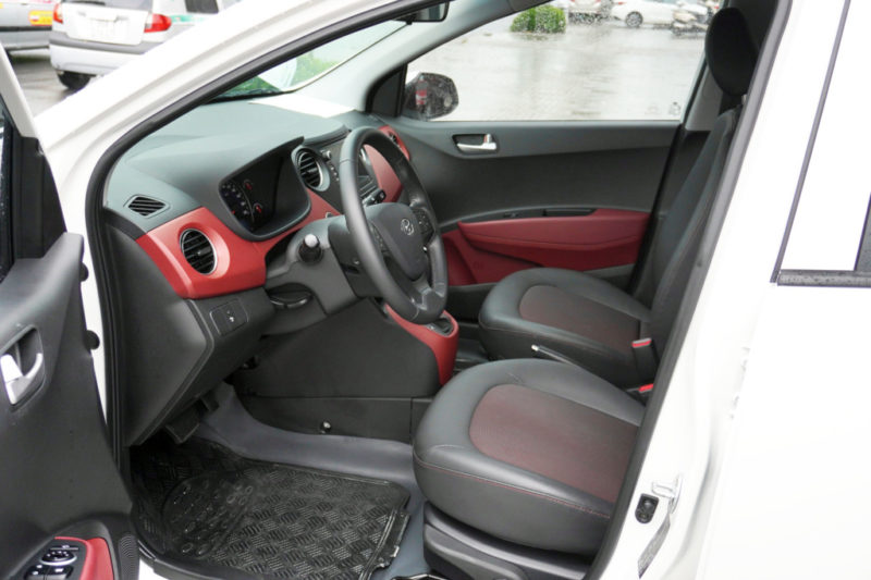 Hyundai i10 Hatchback 1.2AT 2016 - 10