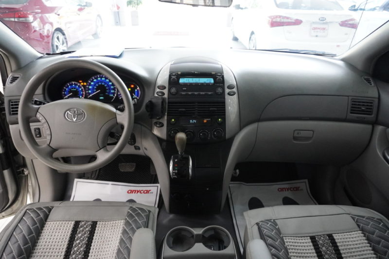 Toyota Sienna LE 3.5AT 2007 - 23