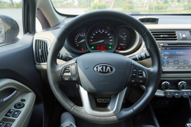 Kia Rio 1.4AT 2016 - 13