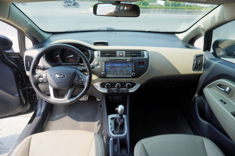 Kia Rio 1.4AT 2016 - 12