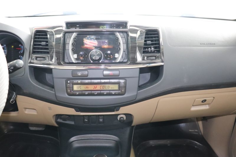 Toyota Fortuner 2.7AT 2014 - 14