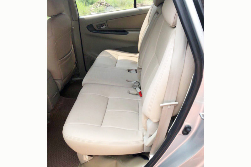 Toyota Innova E 2.0MT 2015 - 7