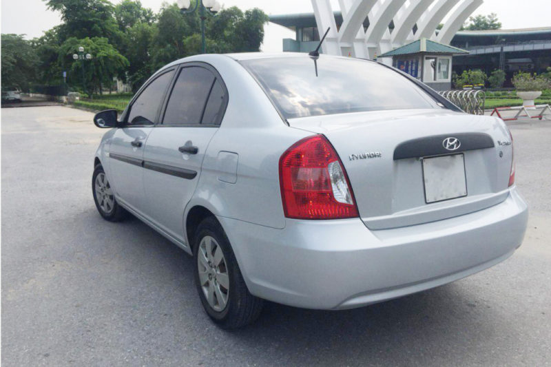 Hyundai Accent 1.4MT 2009 - 4