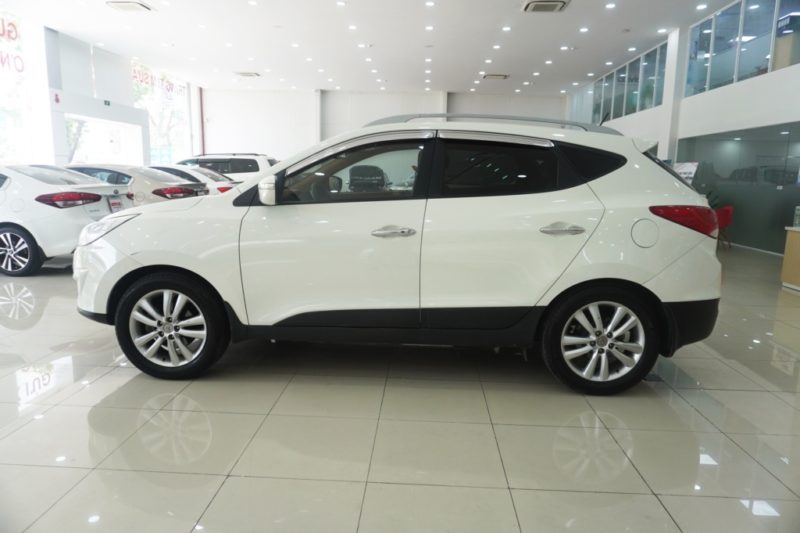 Hyundai Tucson 2.0AT 2010 - 4