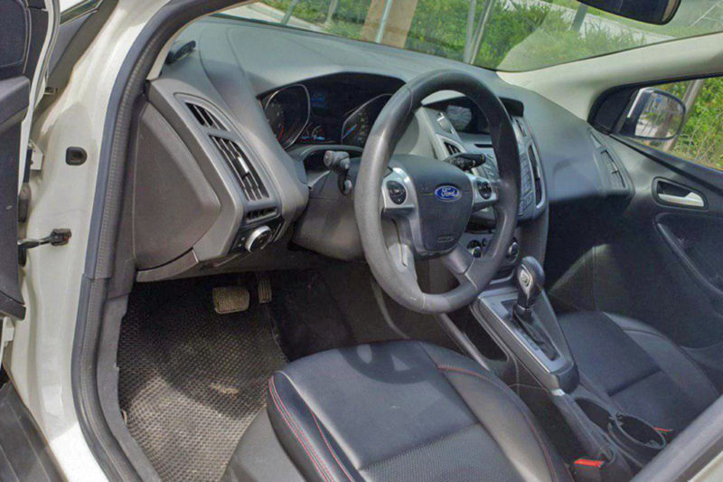 Ford Focus 1.6AT 2015 - 7