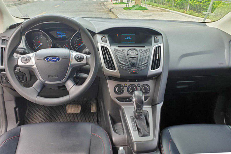 Ford Focus 1.6AT 2015 - 8