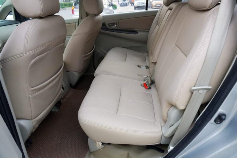 Toyota Innova 2.0MT 2015 - 19